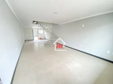 Sobrado com 2 Quartos à venda, 119m² no Velha, Blumenau