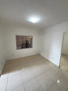 Casa com 2 Quartos para alugar, 80m² no Jacutinga, Mesquita