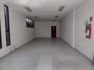 Conjunto Comercial / Sala para alugar, 32m² no Parque São Vicente, São Vicente