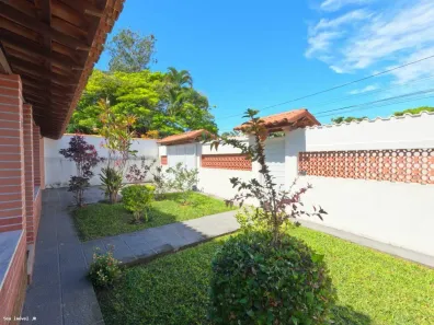 Casa com 5 Quartos à venda, 238m² no Hospício, Araruama