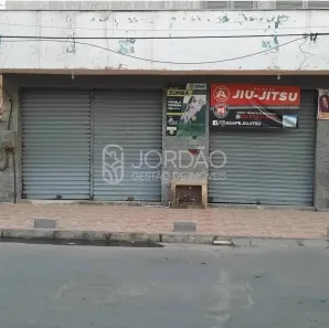 Loja / Salão / Ponto Comercial à venda, 180m² no Coelho, São Gonçalo