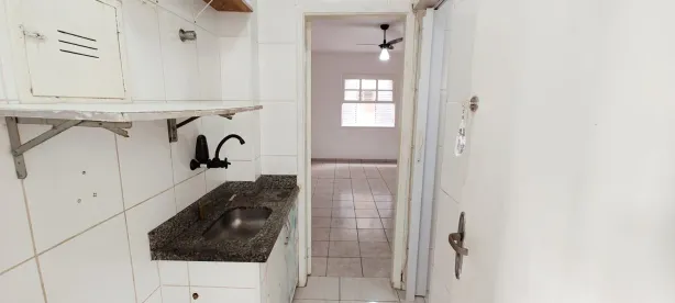 Kitnet à venda, 30m² no Aparecida, Santos