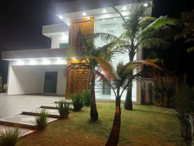 Sobrado com 5 Quartos para venda ou aluguel, 430m² no Maitinga, Bertioga