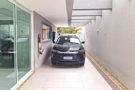 Sobrado com 3 Quartos à venda, 250m² no Campo Pequeno, Colombo