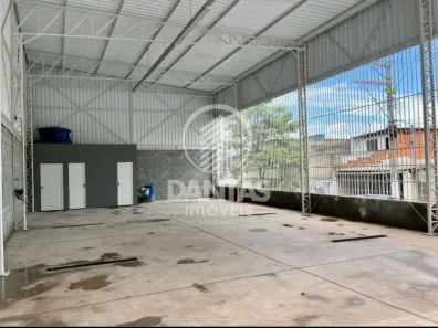 Galpão / Depósito / Armazém para alugar, 250m² no Padroeira, Osasco