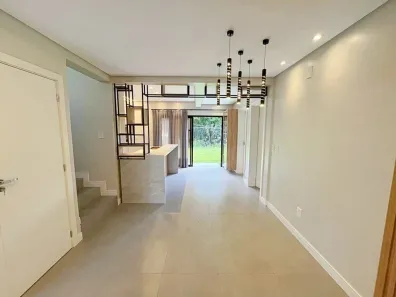 Casa com 3 Quartos para alugar, 200m² no Presidente Médici, Chapecó