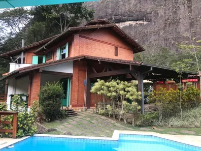Casa com 2 Quartos à venda, 137m² no Fazenda Inglesa, Petrópolis