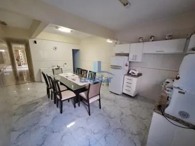 Casa com 4 Quartos para alugar, 200m² no São José, Aracaju