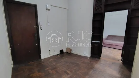 Kitnet à venda, 27m² no Praça da Bandeira, Rio de Janeiro