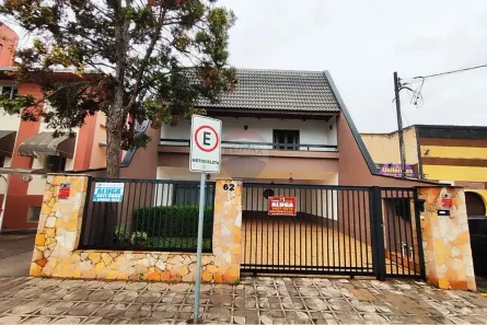 Loja / Salão / Ponto Comercial com 3 Quartos para alugar, 403m² no Centro, Atibaia