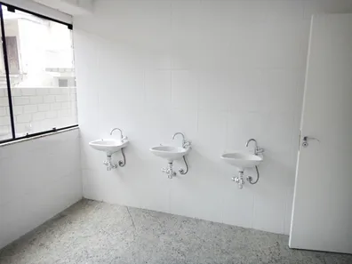 Prédio Inteiro para alugar, 1634m² no Vila Santo Antônio, Cotia