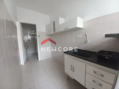 Kitnet à venda, 32m² no Aviação, Praia Grande