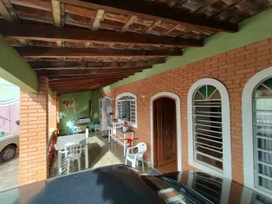 Casa com 2 Quartos à venda, 258m² no Vila Ipiranga, Bauru