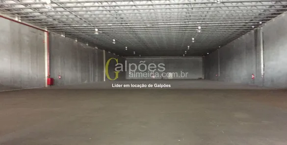 Galpão / Depósito / Armazém para alugar, 1600m² no Santa Fé, Osasco