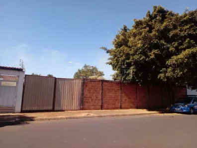 Terreno / Lote / Condomínio para alugar, 500m² no Vila Biagioni (Vila Xavier), Araraquara