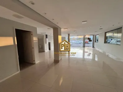 Loja / Salão / Ponto Comercial para alugar, 180m² no Conjunto Habitacional José Barnet Y Vives, Atibaia