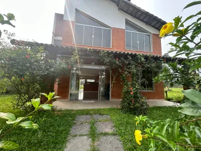 Casa de Condomínio com 5 Quartos para venda ou aluguel, 130m² no Tinguá, Nova Iguaçu