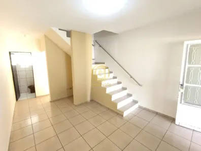 Sobrado com 2 Quartos à venda, 75m² no Cidade Nova Jacareí, Jacareí