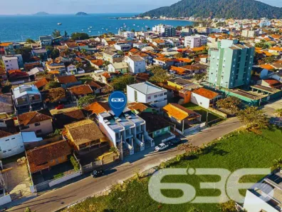 Sobrado com 3 Quartos à venda, 96m² no Praia da Enseada, São Francisco do Sul