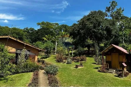 Fazenda / Sítio / Chácara com 3 Quartos à venda, 22000m² no Granja dos Cavaleiros, Macaé