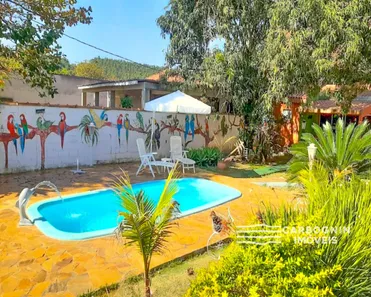 Fazenda / Sítio / Chácara com 3 Quartos à venda, 273m² no Vila Velha, Caçapava