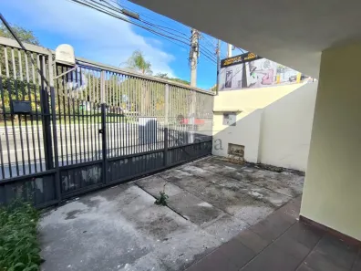 Casa Comercial com 3 Quartos para alugar, 171m² no Centro, Jacareí