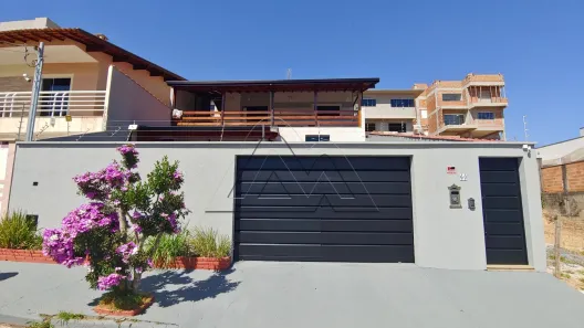 Sobrado com 2 Quartos à venda, 160m² no Residencial Morumbí, Poços de Caldas