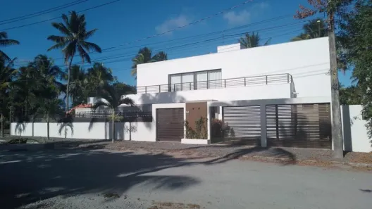 Casa de Condomínio com 4 Quartos para alugar, 250m² no Vila de Porto de Galinhas, Ipojuca