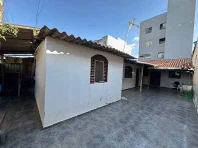 Casa com 3 Quartos à venda, 90m² no Paranoá, Brasília