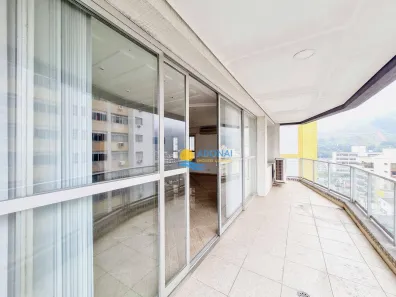 Apartamento com 3 Quartos à venda, 233m² no Pitangueiras, Guarujá