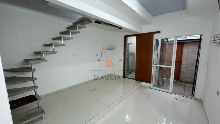 Foto do imóvel - Sobrado para alugar com 3 quartos, 2 banheiros, 156 m² e 2 vagas em