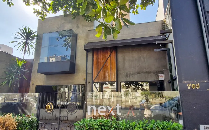 Foto do imóvel - Casa para alugar com 1 quarto, 4 banheiros e 4 vagas na garagem de 300 m² em