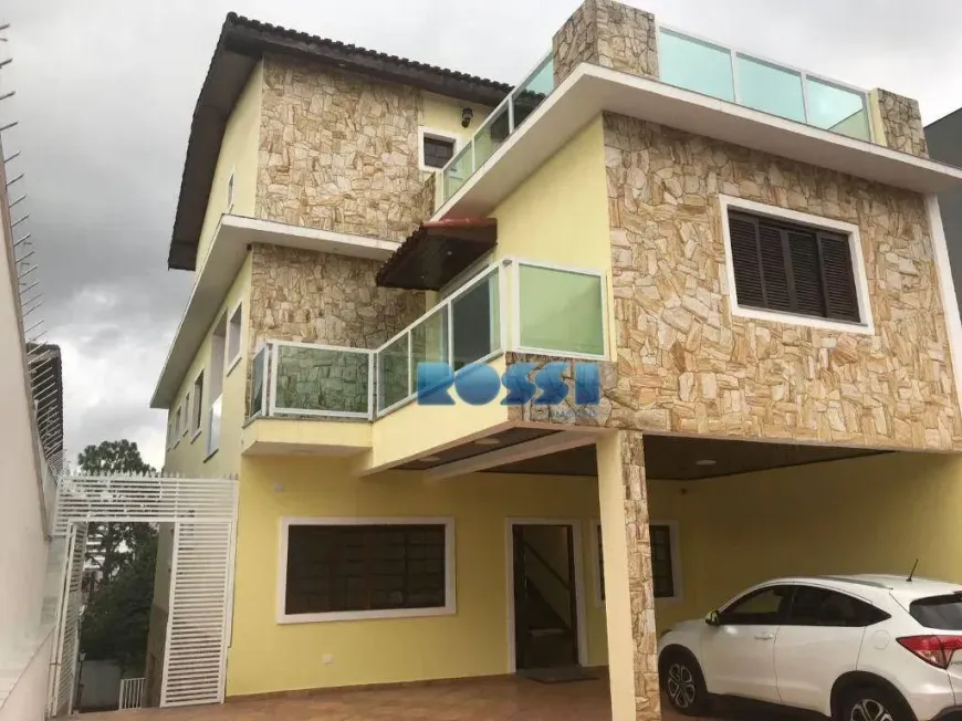 Foto do imóvel - Sobrado à venda com 3 quartos, 3 suítes, 480 m², 6 banheiros e 6 vagas próximo ao Metrô.