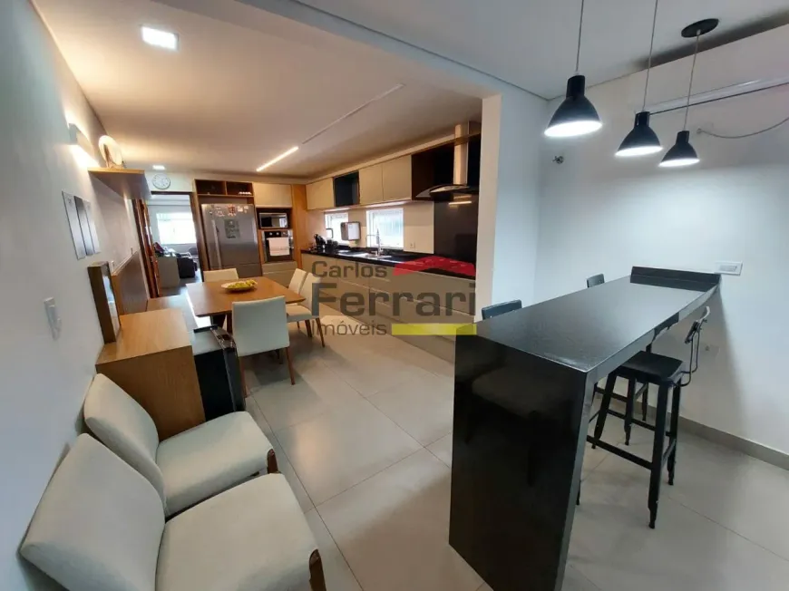Foto do imóvel - Sobrado para alugar com 3 quartos, 1 suíte, 3 banheiros, 2 vagas na garagem e perto do Metrô.