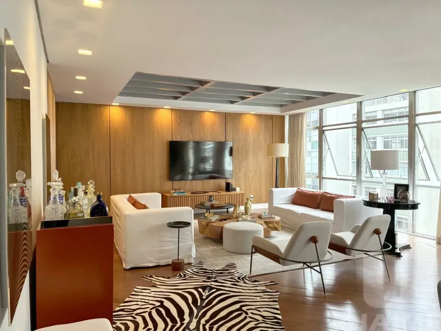 Foto do imóvel - Apartamento para alugar com 230 m², 3 quartos, 1 banheiro, 2 vagas