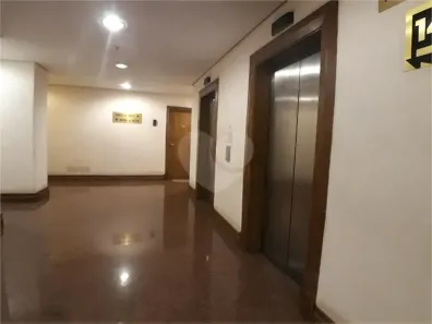 Conjunto Comercial / Sala à venda, 32m² no Cidade Monções, São Paulo