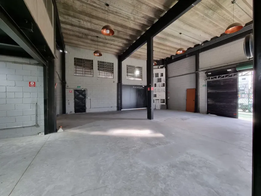 Foto do imóvel - Ponto comercial/Loja/Box para alugar com 250 m², 4 banheiros, 8 vagas