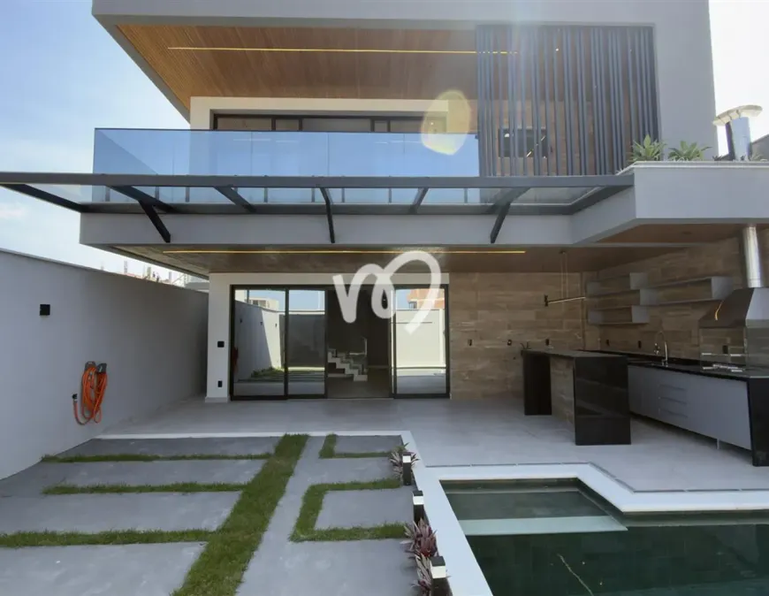 Foto do imóvel - Casa de condomínio para comprar com 210 m², 4 quartos, 6 banheiros, 2 vagas