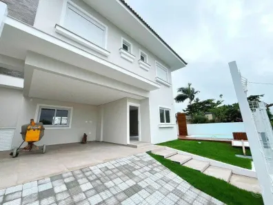 Casa com 3 Quartos à venda, 215m² no Daniela, Florianópolis