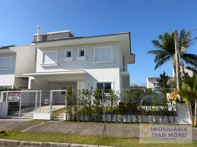 Casa com 3 Quartos à venda, 245m² no Daniela, Florianópolis
