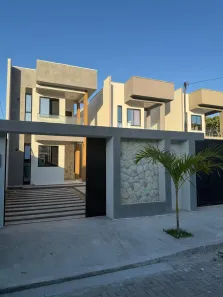 Casa com 3 Quartos à venda, 100m² no Centro, Eusébio