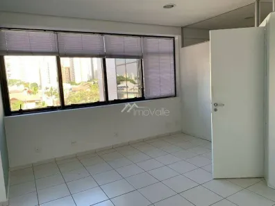 Conjunto Comercial / Sala à venda, 32m² no Parque Residencial Aquarius, São José dos Campos