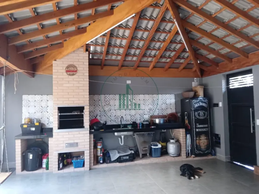 Foto do imóvel - Casa à venda com 2 quartos, 1 suíte, 175 m², 2 banheiros e 2 vagas na garagem em