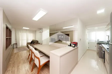 Apartamento com 2 Quartos à venda, 76m² no Centro, Curitiba