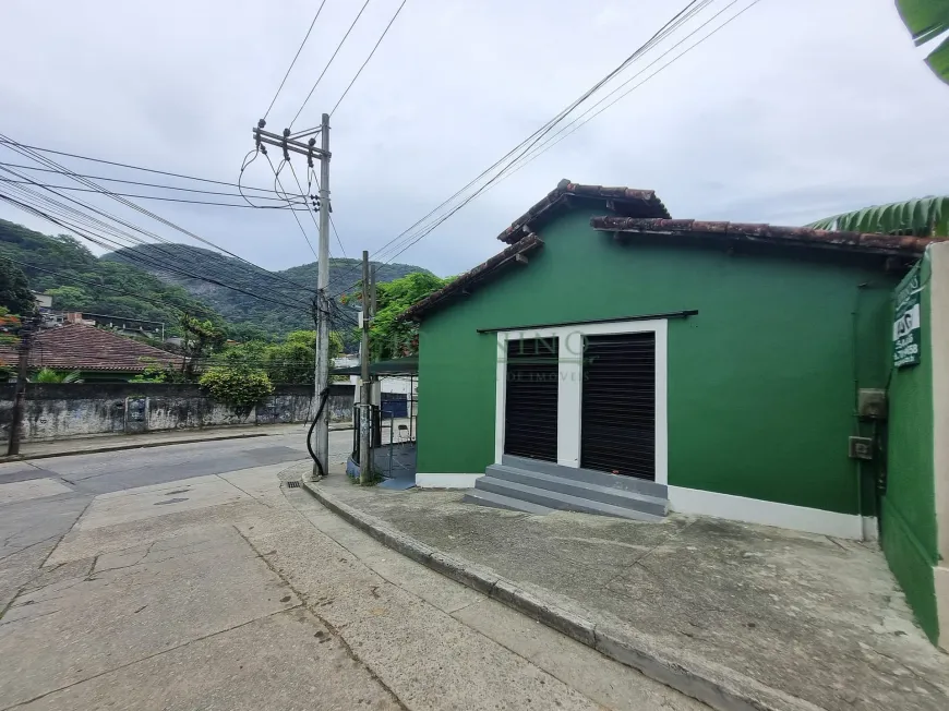 Foto do imóvel - Estrada das Furnas, 1112 - Essa loja de 35 m² na Estrada