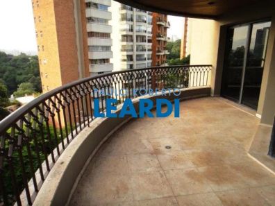 Apartamento com 4 Quartos à venda, 270m² no Vila Suzana, São Paulo