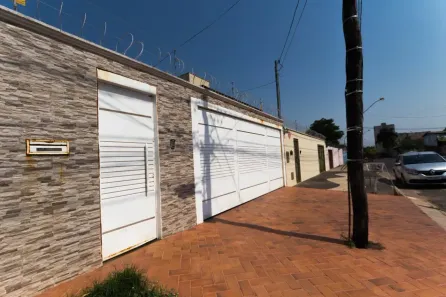 Casa com 3 Quartos à venda, 210m² no Jardim América, Goiânia