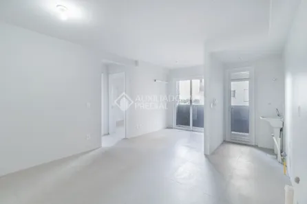 Apartamento com 2 Quartos para alugar, 53m² no Centro, Canoas