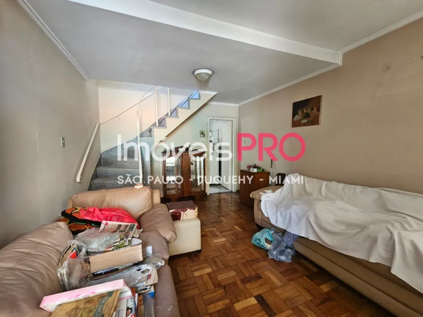 Foto do imóvel - Sobrado à venda com 3 quartos, 1 suíte, 3 banheiros, 2 vagas na garagem e 90 m² em