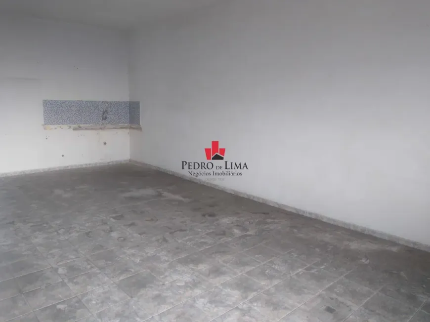 Foto do imóvel - Apartamento amplo, com comodos espaçosos, sendo 4 dormitórios, 2 banheiros,